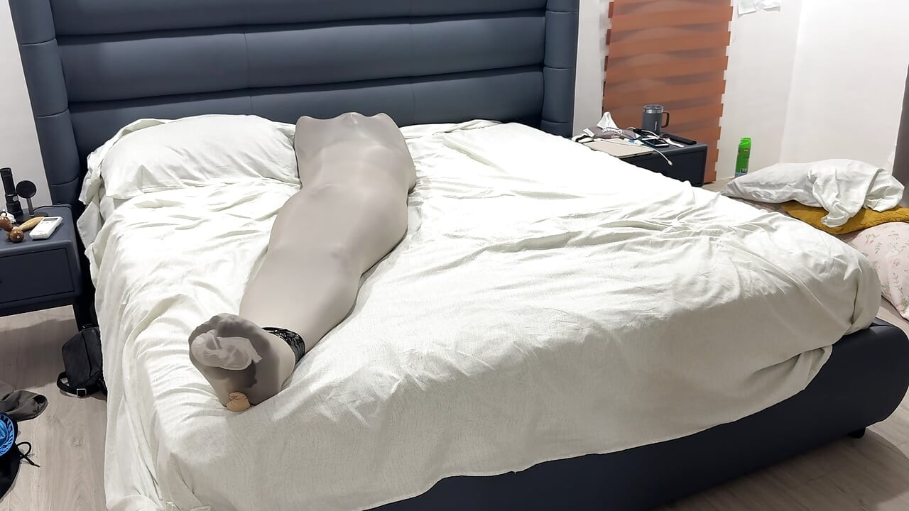 팬티 스타킹 고치에 사정하고 나일론 안에 싸기