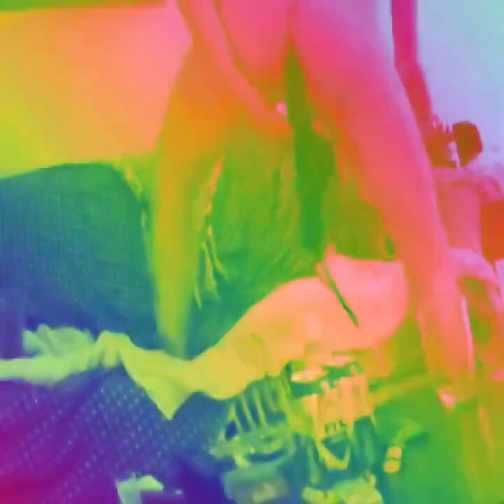 Moi en train de jouer avec mes jouets