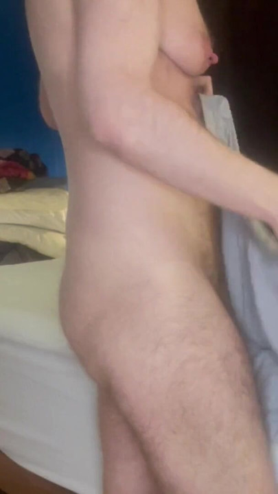 Cspot naked and changing the bedsheets | Clip 1