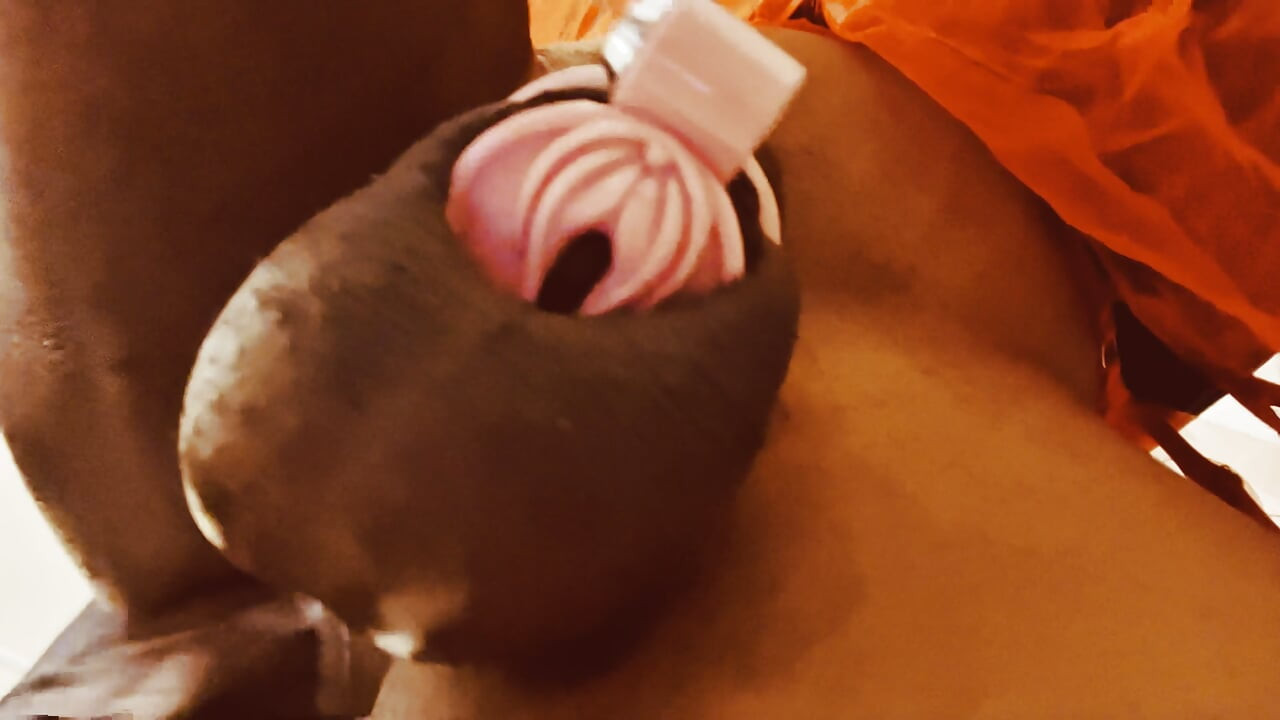 Ms300 Sarazia Exotic- Leaky Slut Part 1