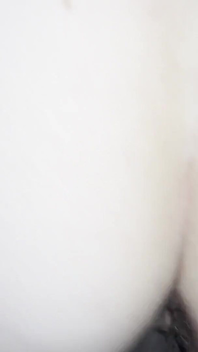 Unforgettable moment from "Amateur 18 year old white girl asks Older bbc for first ever creampie"