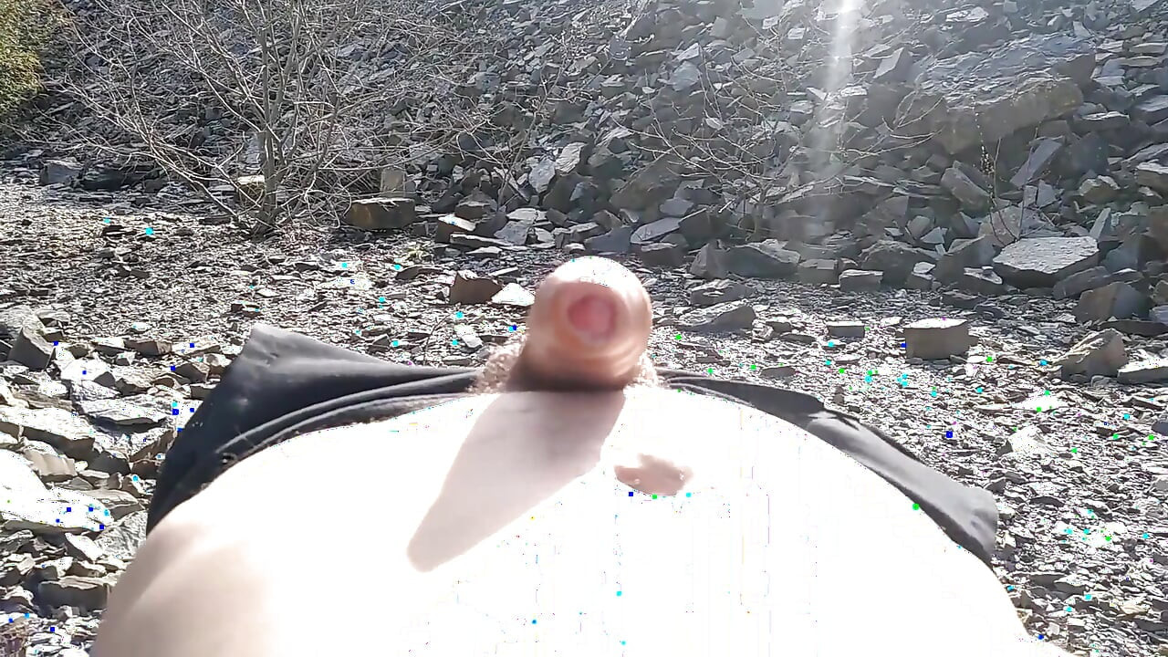 A Good Cumshot on the Mount of Big Fat Dick, the Guy Wants to Suck It!