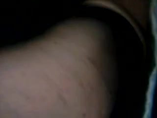 تحت التنورة