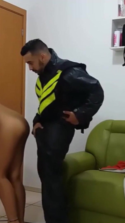 He ordered pizza and got sausage | Clip 1