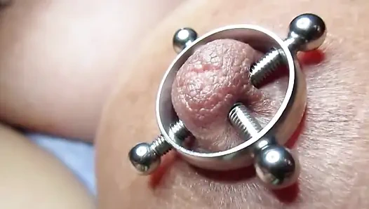 Veevee Plays with Her Nipple Rings