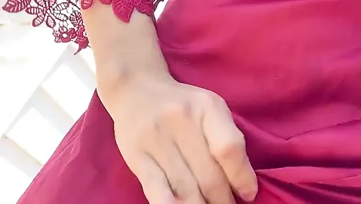 Üzüm ağacının Yanında Dışarıda Işemek
