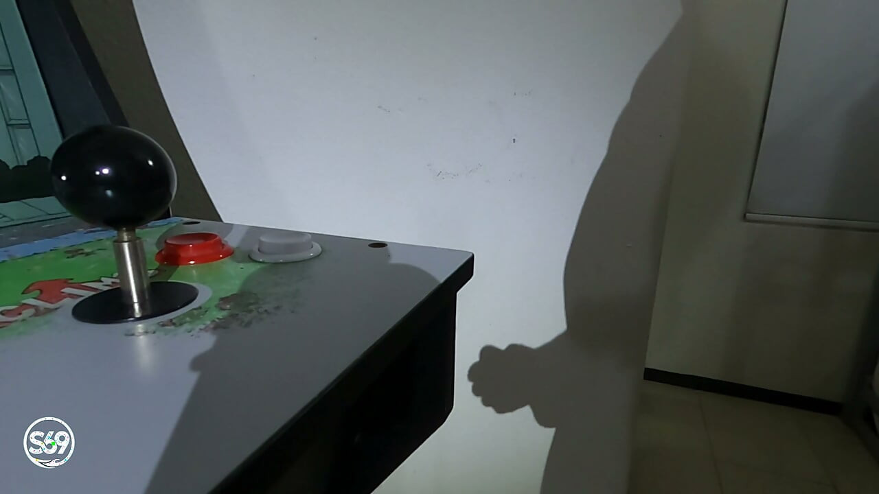 Encontrei os vídeos particulares da madrasta
