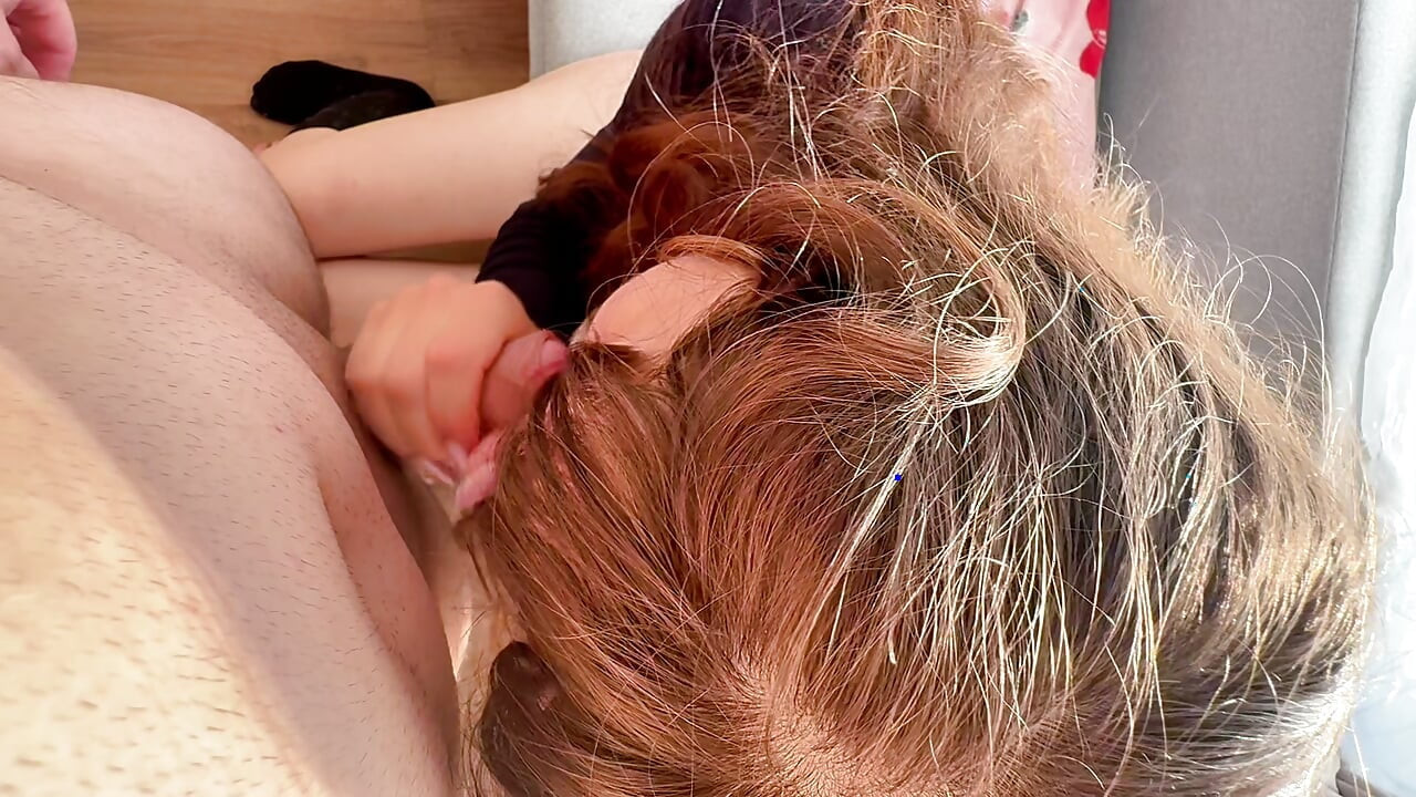 Step sister made my girlfriend angry and let herself be, she moaned loudly, I was surprised by her strong orgasm