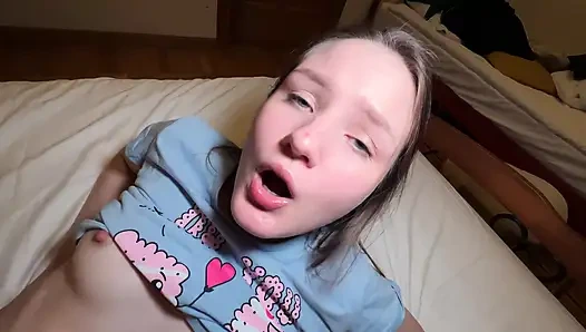 STIEFSCHWESTER ZEIGTE SIE ANAL