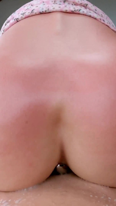 Spektakulärt ögonblick från "The Biggest Creampie och EXPLOSIVE Cumshot Compilation"