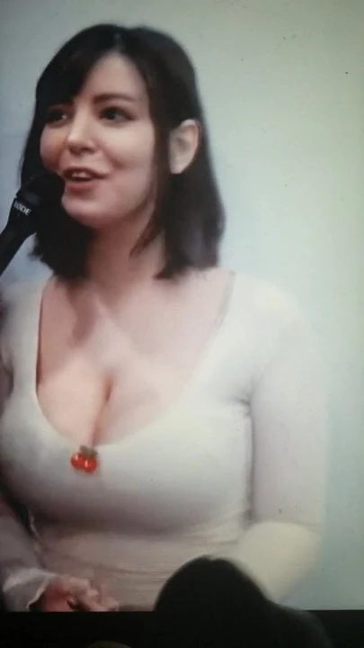 B.Ayu Cum Tribute