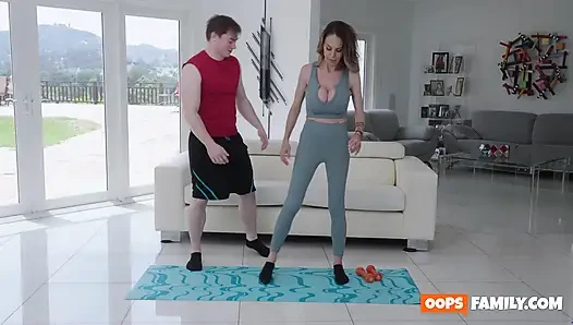 Bersiap-siap untuk latihan yang kuat dengan beberapa porno hardcore super beruap!