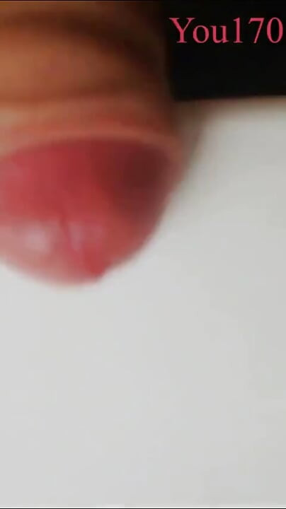 18+ Teenager Really Wants to Cum