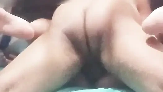 My pinay girlfriend loves to get fucked so hard