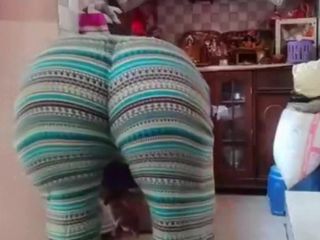 Big ass mature stepmom washes the floor, amateur
