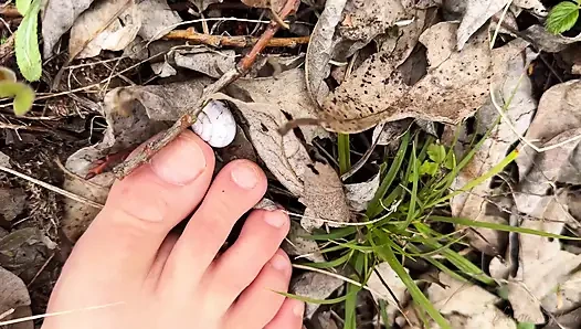 Barefoot Walk in the Forest - Foot Fetish - Bare Feet!