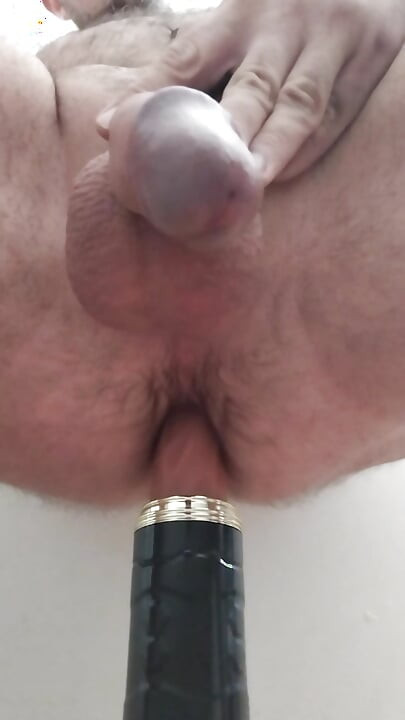 Riding od dildo and cum twice