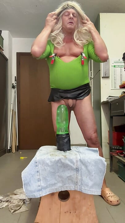 kassy54 bottle in my ass