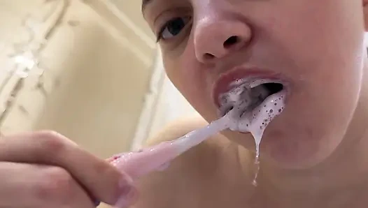 Teeth Brushing Fetish
