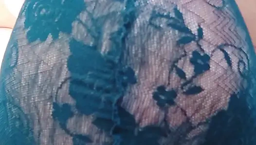 Meine frau bestraft mich, um ihren arsch zu lecken