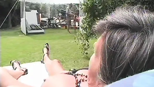 Sexy oma bekommt von einem jungen typen und ihrem ehemann ihre muschi hart geknallt