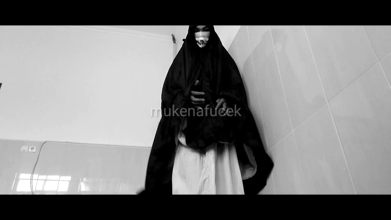 handjob mukena black