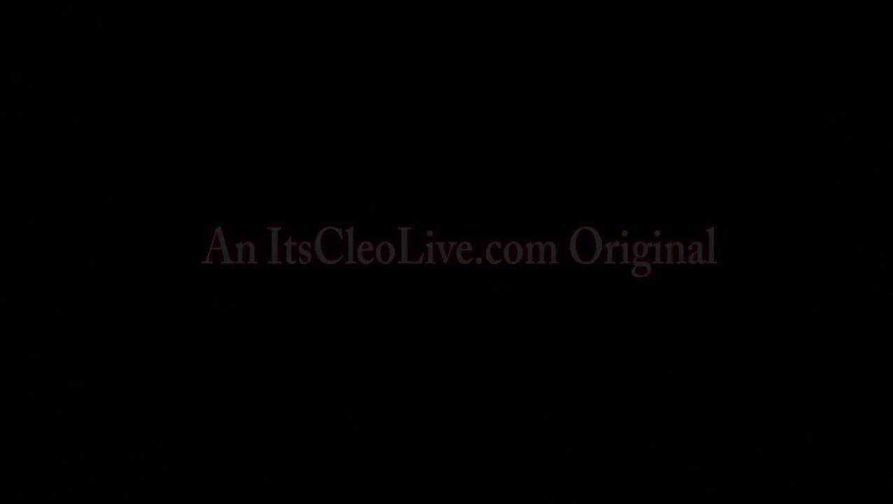 Asiatică și fildeș în trei cu Cleo