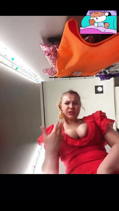 Ricky เย็ดในห้องลองชุด