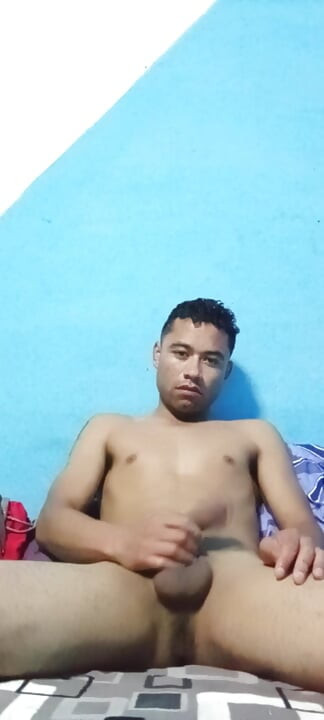 MASTURBATING gay