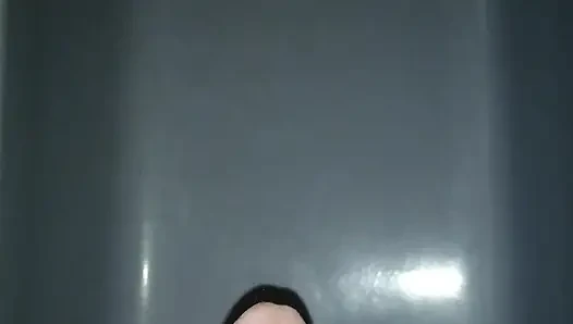 Fat old bear pissing in the bathtub (Dark piss)