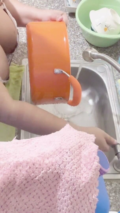 Horny Indian Desi Maid Washing the Dishes and letting her Master see her Big Juicy Boobs | Clip 1