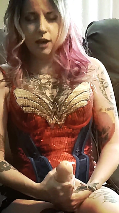 Wonder Woman Shows off Her Futa