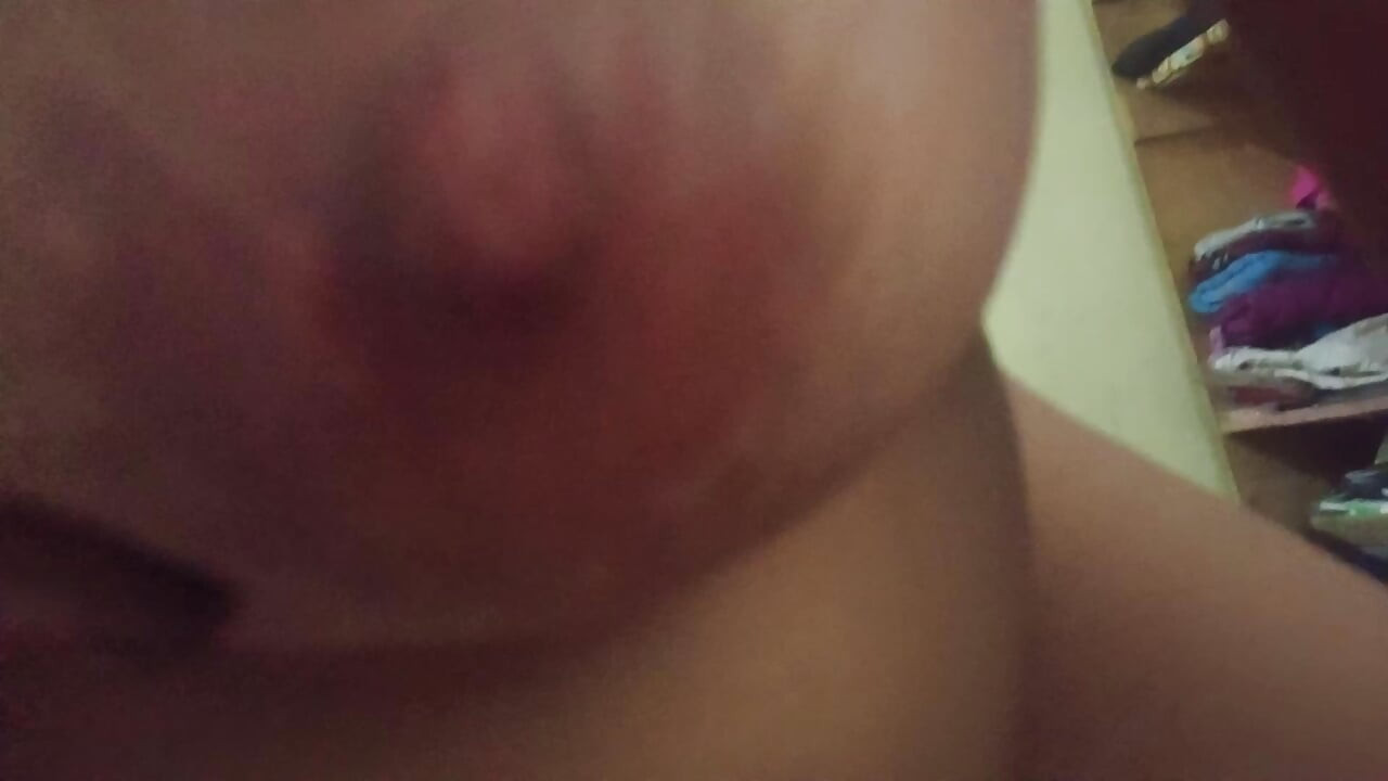 5 months pregnant woman