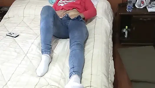 My wife's stepsister masturbates for me, at the end she deliciously pisses