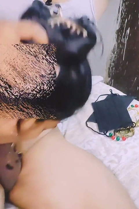 Maine Apni Girlfriend Ko Chocolate Chataya