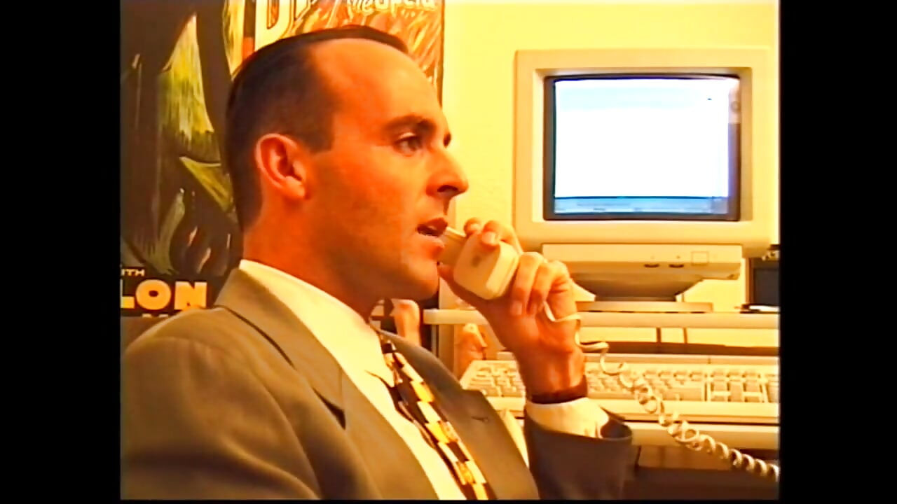 Σκληρό γαμήσι με στραπόν για δύο λεσβίες σε έξαψη