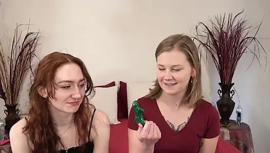 Çaresiz amatörler ateşli seksi genç salem çok güzel tatlı Nicole ve diğer ateşli büyük memeli kızlar sıkı amcıklarını sert siktiriyor