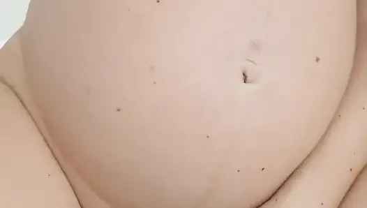 Horny pregnant pussy feel orgasm
