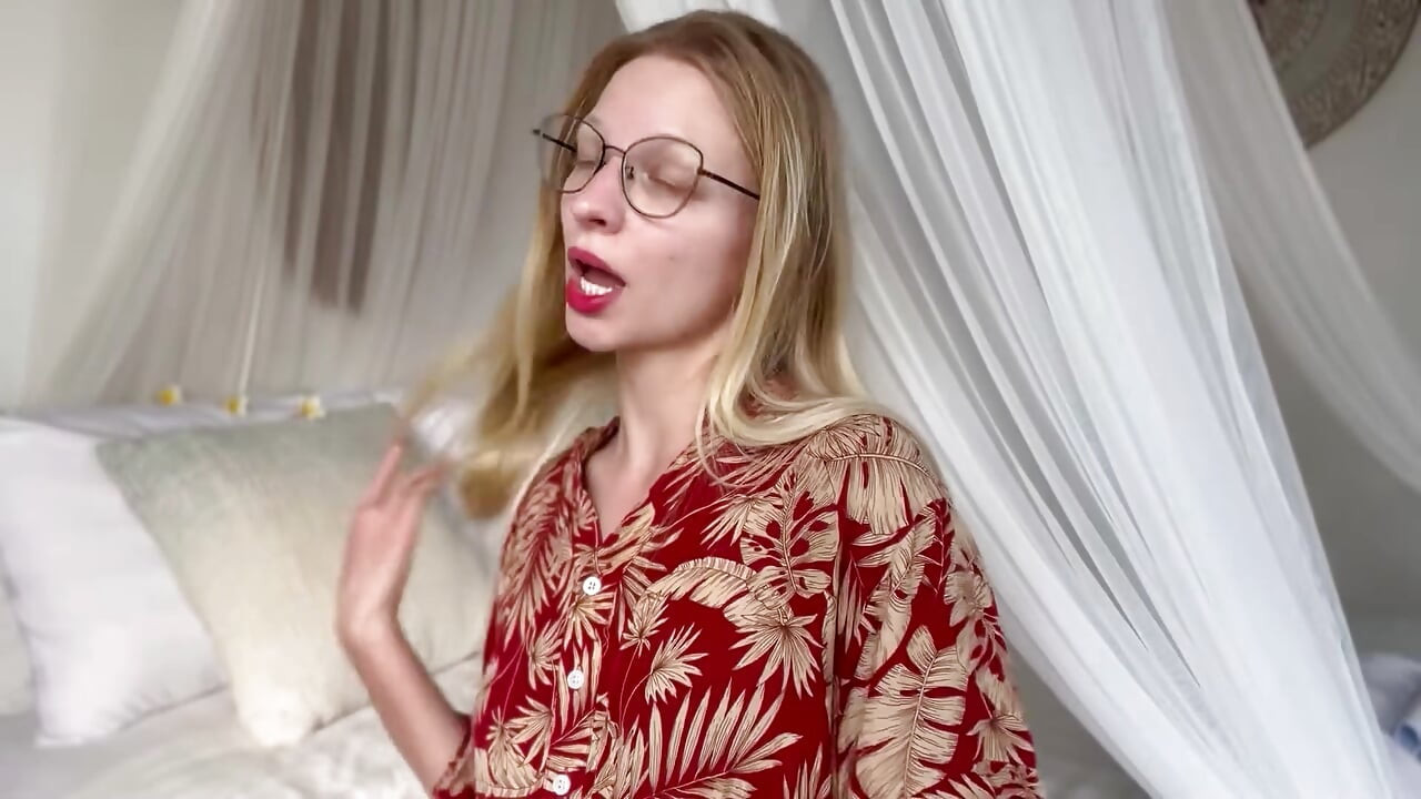 Nữ thần femdom có nghĩa là đặt bạn vào vị trí