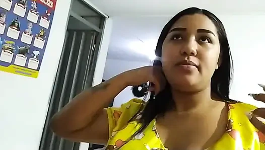 Üvey kız kardeşim yarak istiyor