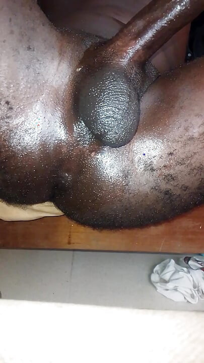 Oiled butt