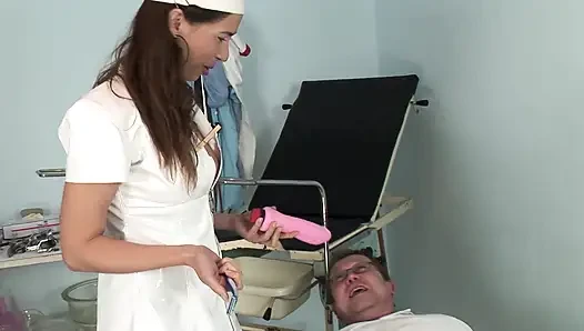 Shave in the doctor's office before fucking