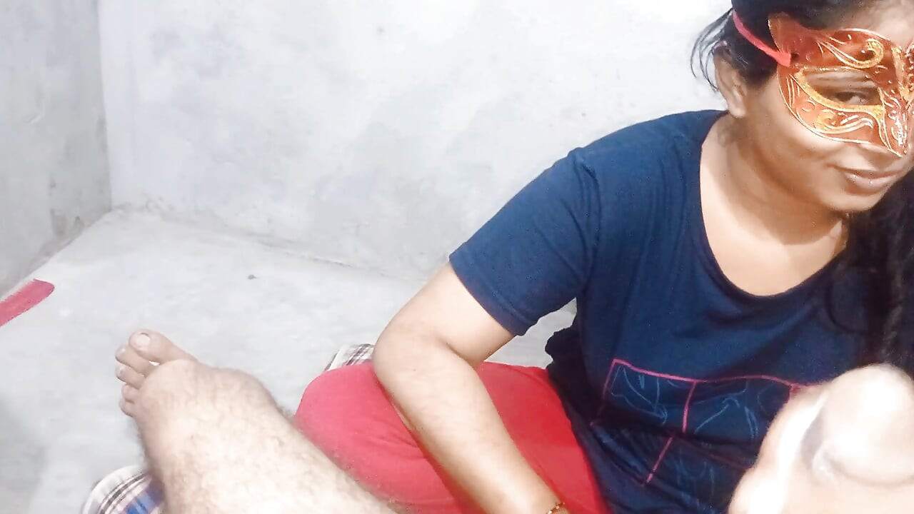 Neha bhabhi bú cu rất tốt liên tục mà không dừng lại