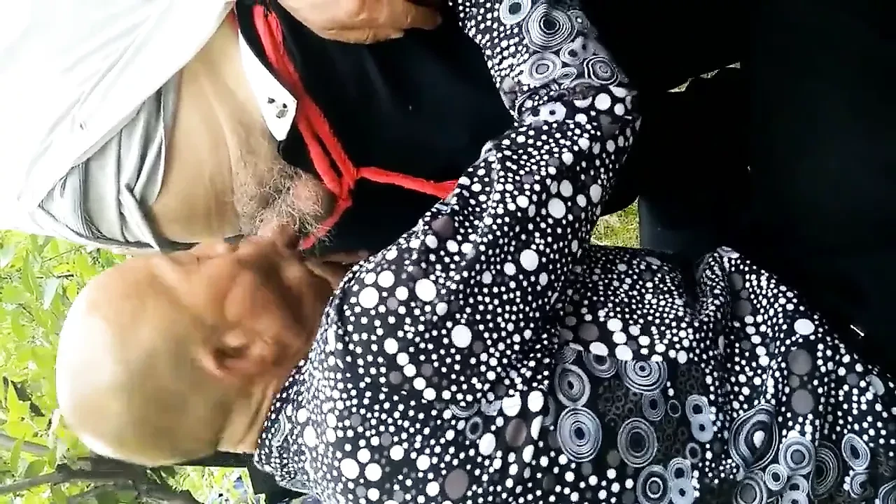 Chainij grainddaidi hai jaldi men kk choosna