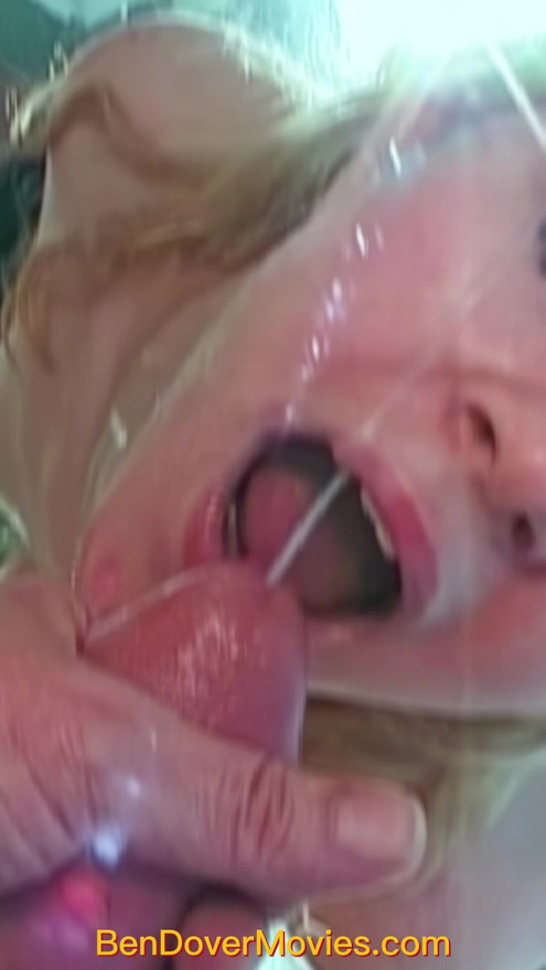 Using her mouth to cum into