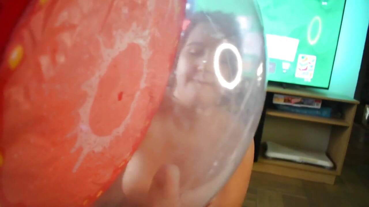 POV πίπα και Beachball Blow Παίζοντας παιχνίδια - Bunny Looner