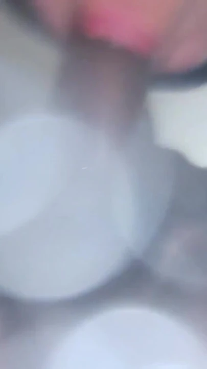 来自“荡妇人妻米卡被颜射”的强大时刻