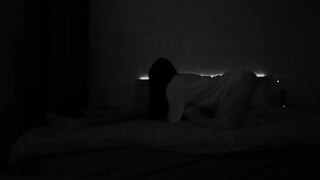 كاميرا الفندق تصور زوجة خائنة