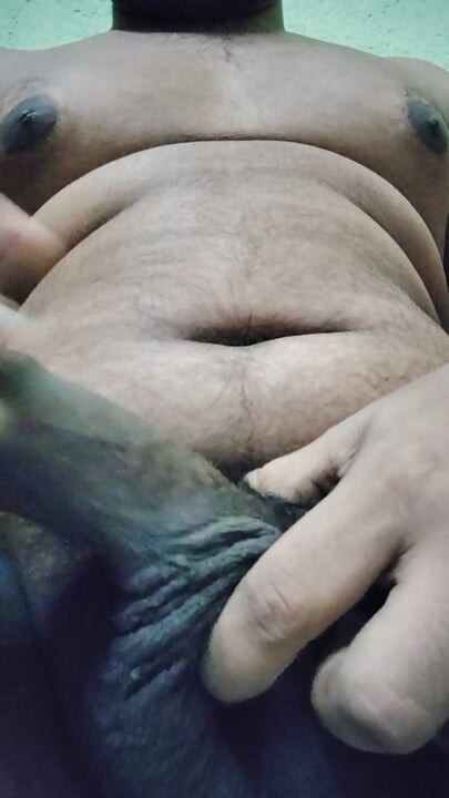 Desi bengali boy huge black cock masturbation with oil close up