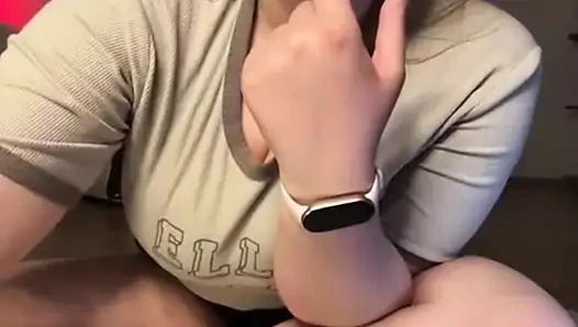 Dudukin muka dan ngentot memek jucielussie